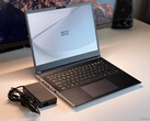 Análisis del Schenker Key 14: 100 W RTX 4060 en un portátil multimedia compacto