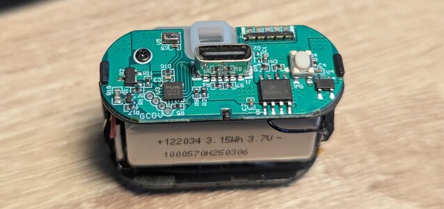El "rapidísimo" VapeServer tiene sin duda una vida útil más larga que su propósito original (Fuente de la imagen: Bogdan Ionescu)