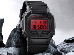 El Casio G-Shock DW-5600BBR-1ER (en la imagen) tiene una resistencia al agua de 200 metros y un sistema de alarma multifunción. (Fuente de la imagen: G-Shock España)