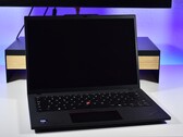 El Lenovo ThinkPad T14 Gen 6 Intel (fuente de la imagen: Benjamin Herzig)