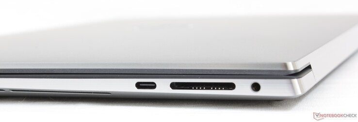 Derecha: USB 3.2 Gen 2 Tipo-C con Power Delivery y DisplayPort, lector SD, audio combinado de 3,5 mm