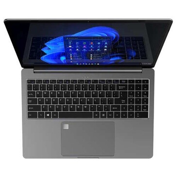 El portátil tiene el diseño de teclado QWERTY habitual (Fuente de la imagen: Ninkear)