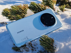 El Honor Magic 8 Ultra debería tener una configuración de cámara más avanzada que el Honor Magic 7 Pro (en la imagen). (Fuente de la imagen: Notebookcheck)