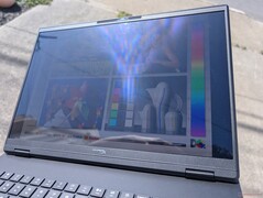 Al aire libre bajo la luz solar