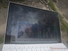 Al aire libre en un día nublado