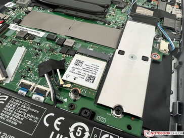 El módulo Wi-Fi y el SSD M.2 pueden intercambiarse.
