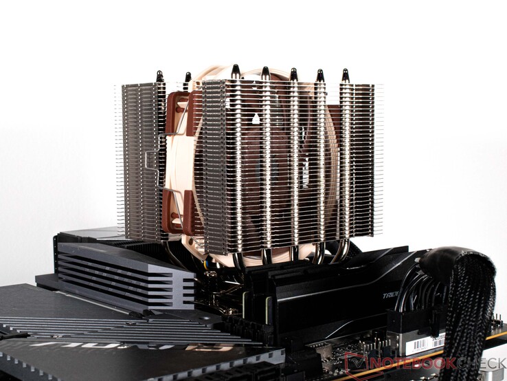 Noctua NH-D12L en nuestra plataforma de pruebas Noctua NH-D12L en nuestra plataforma de pruebas