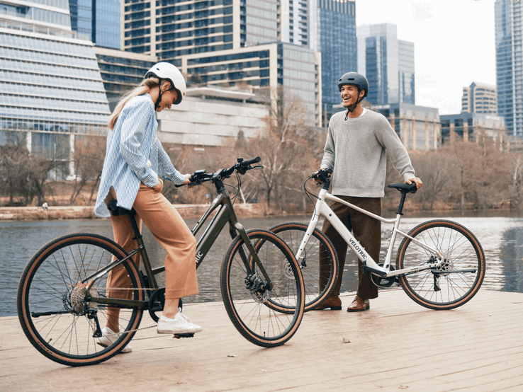 La e-bike Velotric Tempo está disponible en las opciones de cuadro de paso medio y paso alto