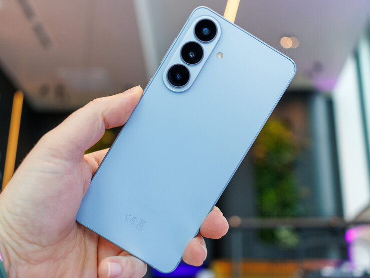 El Samsung Galaxy S26+ tiene una cámara principal de 50 MP