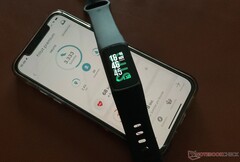 La Fitbit Charge 5 tiene ya casi dos años (Fuente de la imagen: Notebookcheck)