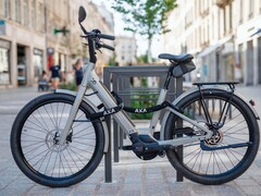 La Moustache Lundi 27 ES es una bicicleta eléctrica para el día a día sin horquilla de suspensión.