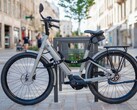 La Moustache Lundi 27 ES es una bicicleta eléctrica para el día a día sin horquilla de suspensión.