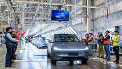 Tesla ya está enviando unidades del Modelo Y Juniper para su entrega (Fuente de la imagen: Tesla/X)