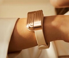 Clair empaqueta una serie de sensores en una discreta pulsera.