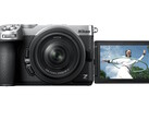 La cámara sin espejo Nikon Z5IIC cuenta con una pantalla táctil orientable de 3,2" que facilita la realización de selfies.