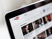 Los hackers intentan explotar a los populares creadores de YouTube utilizando correos electrónicos de phishing. (Imagen: NordWood Themes)