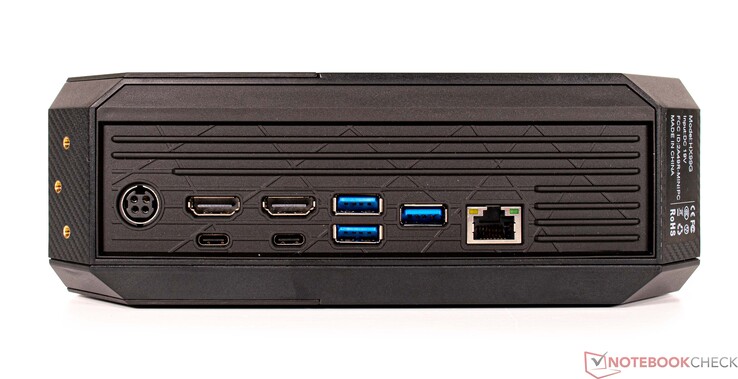 Parte trasera: alimentación, 2x HDMI, 2x USB4, 3x USB 3.2 Gen1 Tipo-A, RJ45