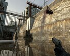 Imagen de Half-Life 2: Update mostrando un arma y las alcantarillas. (Fuente de la imagen: Steam) 