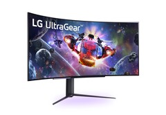 El LG UltraGear 45GR95QE ofrece una resolución WQHD con una tasa de refresco de 240 Hz. (Fuente de la imagen: LG)