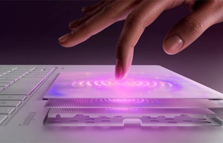 Lenovo también incluye un panel táctil háptico.