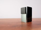 Una unidad OnePlus Open en vista previa. (Fuente: Unbox Therapy)