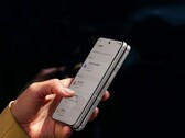 Appleel primer plegable de OPPO parece que tendrá un tamaño similar al del OPPO Find N2. (Fuente de la imagen: OPPO)