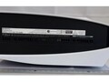 La PS5 con unidad de disco parece particularmente robusta cuando se mira desde la base. (Fuente de la imagen: NCC vía MySmartPrice)