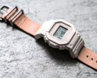 La primera collab Casio x Hender Scheme de 2017: el DW-5600HS-4JF (en la imagen). (Fuente de la imagen: Designboom)