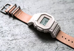 La primera collab Casio x Hender Scheme de 2017: el DW-5600HS-4JF (en la imagen). (Fuente de la imagen: Designboom)