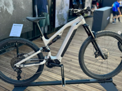 La e-bike 2024 Decathlon Rockrider E-FEEL 700S es el modelo más barato de la nueva gama. (Fuente de la imagen: Rockrider)