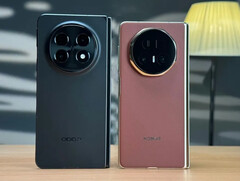 El Oppo Find N5 y Honor Magic V5 de izquierda a derecha. (Fuente de la imagen: Kingmi Mobile - editado)