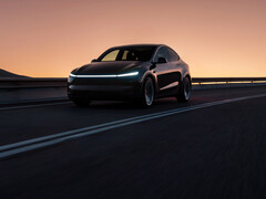 Las transferencias gratuitas de FSD ya son válidas para el nuevo Model Y, además de los descuentos por fidelidad. (Fuente de la imagen: Tesla)