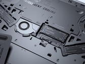 Actualización de memoria DDR5 mostrada en un portátil para juegos (Fuente de la imagen: Asus con modificaciones)