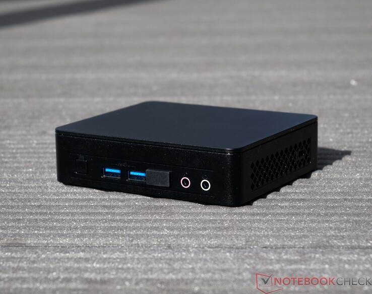 Kit esencial Intel NUC11 - Atlas Canyon