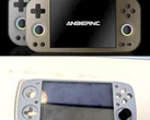 El RG477M y el KT-R1S de arriba a abajo. (Fuente de la imagen: vía Joey's Retro Handhelds &amp; Nittrx)