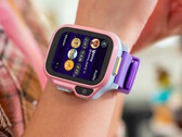 El reloj inteligente myFirst Fone S4 incluye un monitor de actividad con elementos lúdicos para ayudar a los niños a mantenerse sanos.