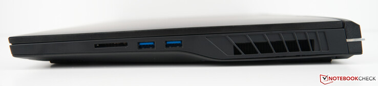 Derecha: Lector de tarjetas (SD/SDHC/SDXC), 2x USB-A 3.2 Gen 1