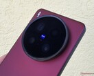 El Vivo X200 Ultra nos impresionó con sus revolucionarias cámaras durante nuestra reciente revisión. (Fuente de la imagen: Notebookcheck)