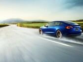 Un sistema AWD es casi imprescindible para carreteras mojadas y condiciones meteorológicas adversas. (Fuente de la imagen: Tesla)