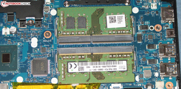El ordenador Acer utiliza dos ranuras de memoria.
