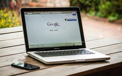 El acceso a los datos de navegación se ha vuelto más relevante con el auge de la IA. Imagen genérica: un ordenador portátil con Chrome abierto. (Fuente de la imagen: Pexels, Pixabay)