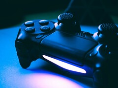 El mando DualShock 4 de la PlayStation 4 de Sony que se muestra aquí es totalmente compatible con RPCS3.