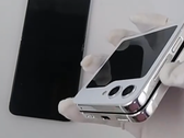 Un "Galaxy Z Flip model" hands-on. (Fuente: SlashLeaks)