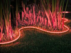 Philips Hue dejará de fabricar luces inteligentes como la Outdoor Lightstrip (en la imagen). (Fuente de la imagen: Philips Hue)