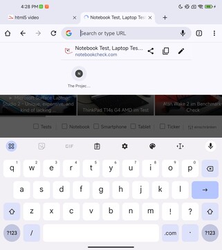 Teclado en la pantalla interior, modo vertical (Google Gboard)