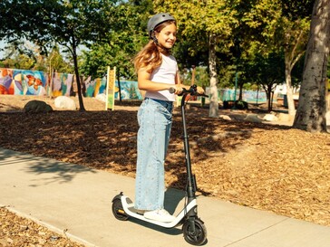 El Segway C2 SE puede transportar a usuarios de hasta 121 libras (55 kg).