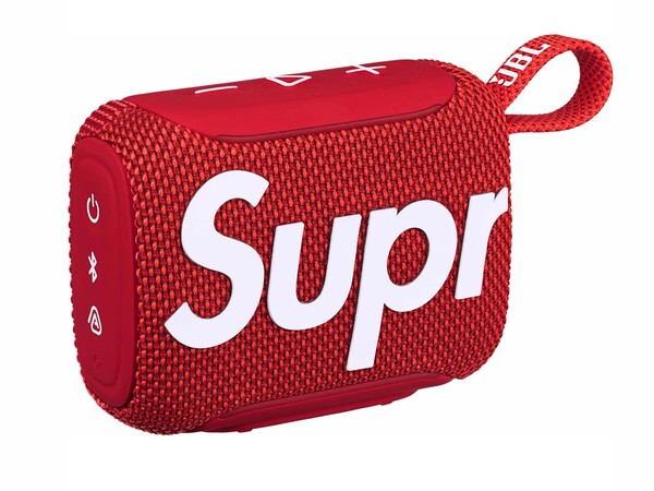 El Supreme JBL Go 5 tiene botones blancos.