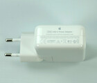 Incluye un adaptador de corriente USB-C de 30 W