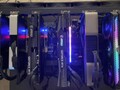 El equipo de minería de criptomonedas cuenta con 5x tarjetas RTX de la serie 30 que no son LHR (Lite Hash Rate) y 1x tarjeta LHR V2. (Fuente de la imagen: eBay)