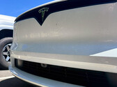 cámara en el parachoques delantero del Model X renovado en 2026 (Fuente de la imagen: The Kilowatts/X)